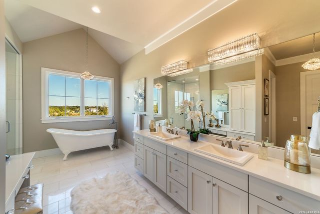 324 Klenin Place, Fredericksburg, TX 78624