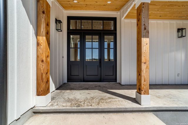 324 Klenin Place, Fredericksburg, TX 78624