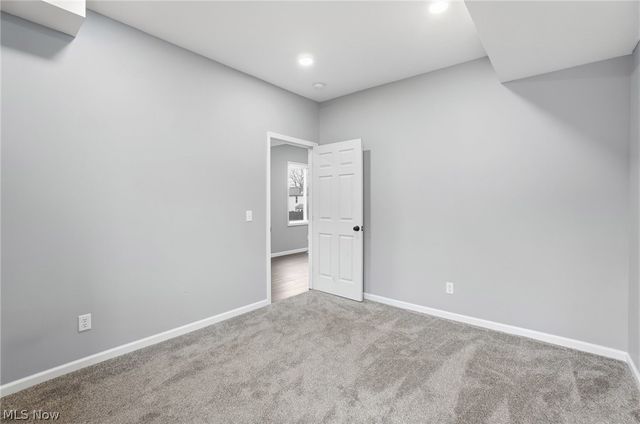 900 S Seneca Avenue, Alliance, OH 44601