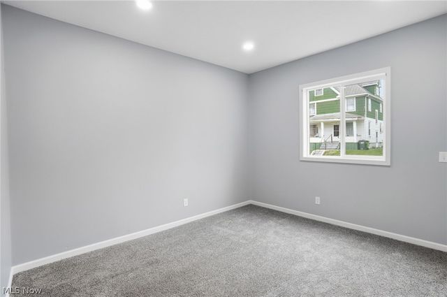 900 S Seneca Avenue, Alliance, OH 44601