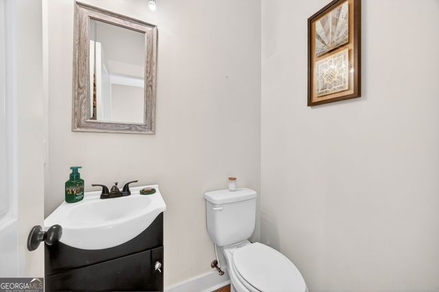 131 Woods Road, Juliette, GA 31046