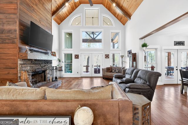 131 Woods Road, Juliette, GA 31046