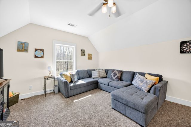 131 Woods Road, Juliette, GA 31046