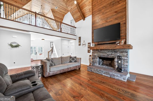 131 Woods Road, Juliette, GA 31046