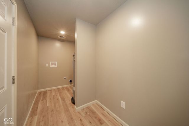 1601 E Avenue, New Castle, IN 47362