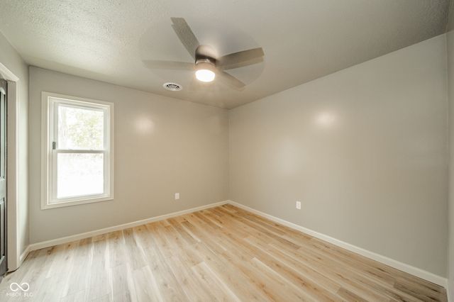 1601 E Avenue, New Castle, IN 47362