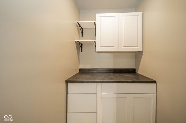 1601 E Avenue, New Castle, IN 47362