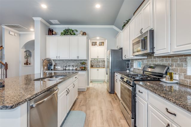 14621 San Madrid Trail, Fort Worth, TX 76052