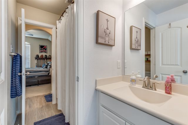 14621 San Madrid Trail, Fort Worth, TX 76052