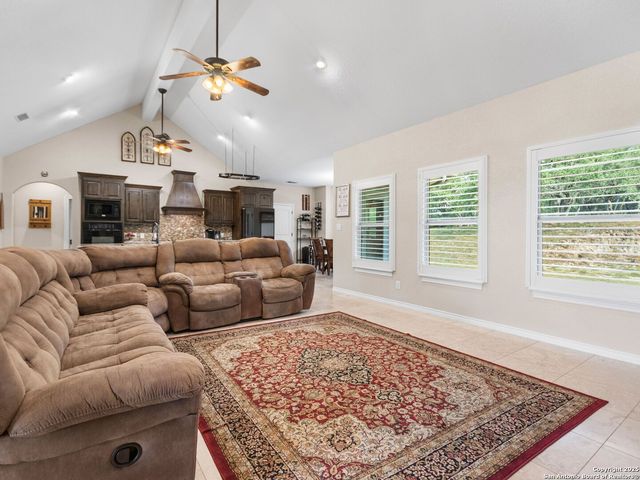 22 Outlook Point, Boerne, TX 78006