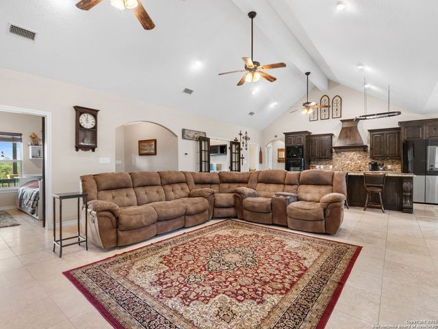 22 Outlook Point, Boerne, TX 78006