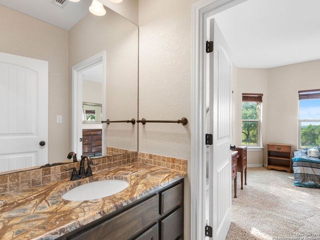 22 Outlook Point, Boerne, TX 78006