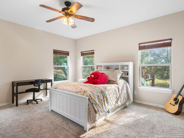22 Outlook Point, Boerne, TX 78006