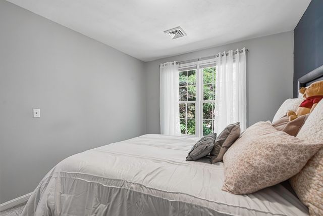 13 Knowlton Cir 13, Upton, MA 01568