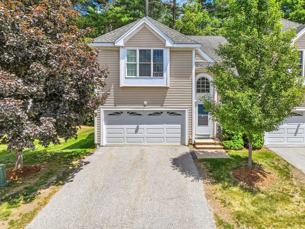13 Knowlton Cir 13, Upton, MA 01568
