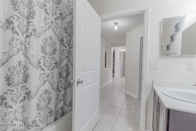 2143 CHANDLERS WALK Lane, Jacksonville, FL 32246