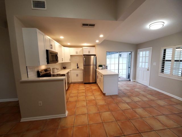 1812 PINEVIEW CIRCLE, Winter Park, FL 32792