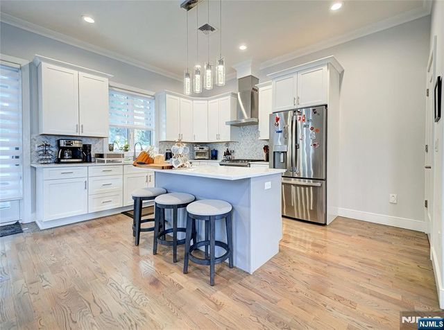 403 Northwood Way A, Palisades Park, NJ 07650