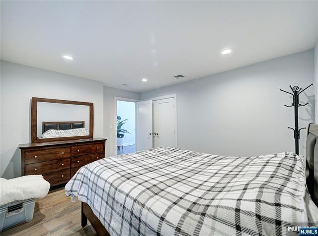 403 Northwood Way A, Palisades Park, NJ 07650