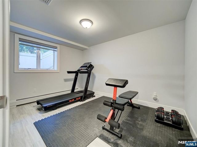 403 Northwood Way A, Palisades Park, NJ 07650
