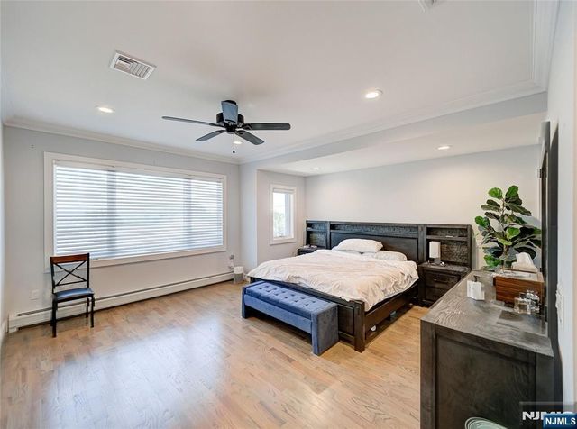 403 Northwood Way A, Palisades Park, NJ 07650