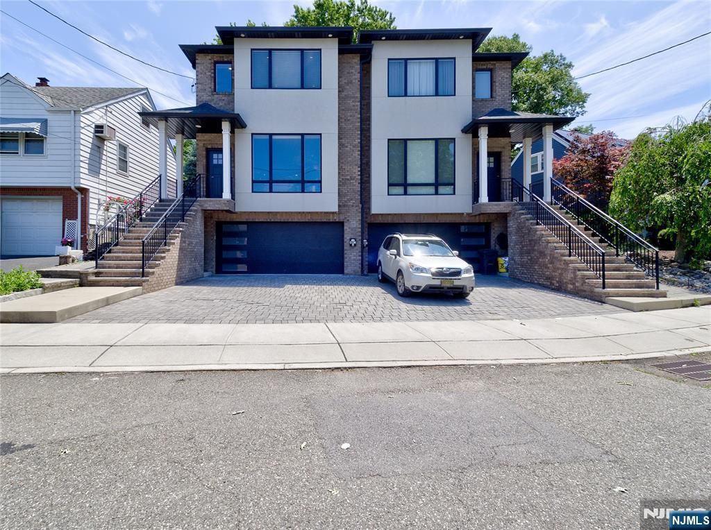 403 Northwood Way A, Palisades Park, NJ 07650