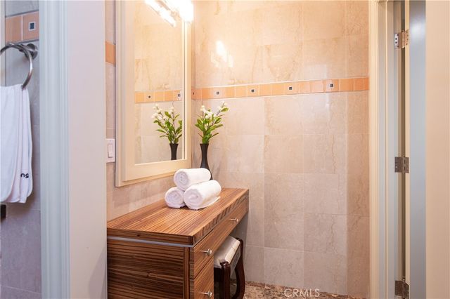 899 S Santa Anita, San Marino, CA 91108
