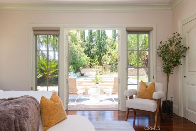 899 S Santa Anita, San Marino, CA 91108