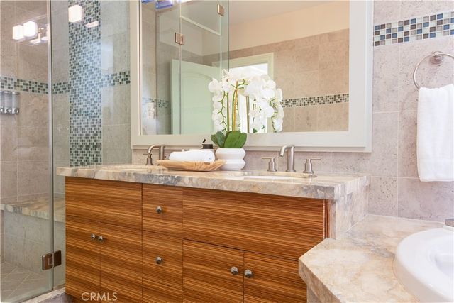 899 S Santa Anita, San Marino, CA 91108