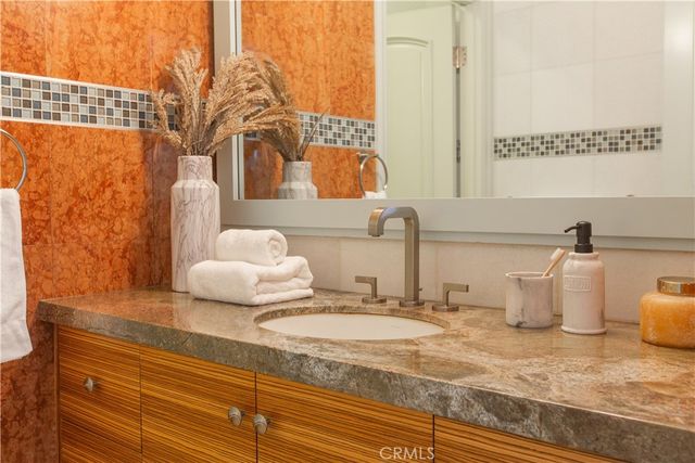 899 S Santa Anita, San Marino, CA 91108