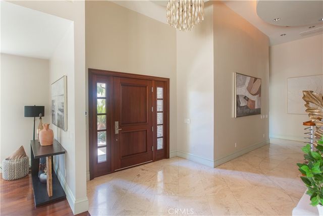 899 S Santa Anita, San Marino, CA 91108