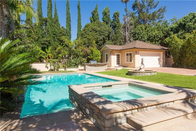 899 S Santa Anita, San Marino, CA 91108