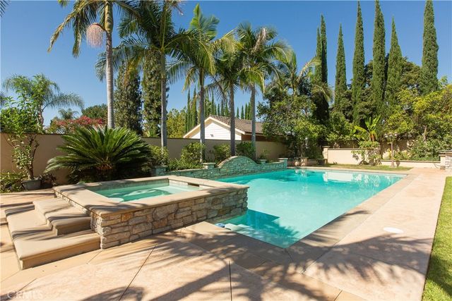 899 S Santa Anita, San Marino, CA 91108
