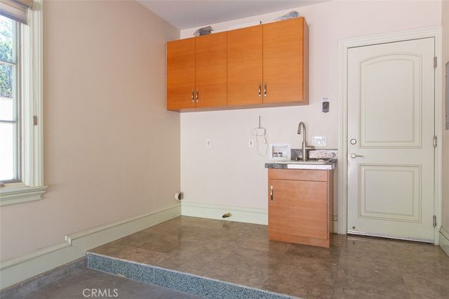 899 S Santa Anita, San Marino, CA 91108