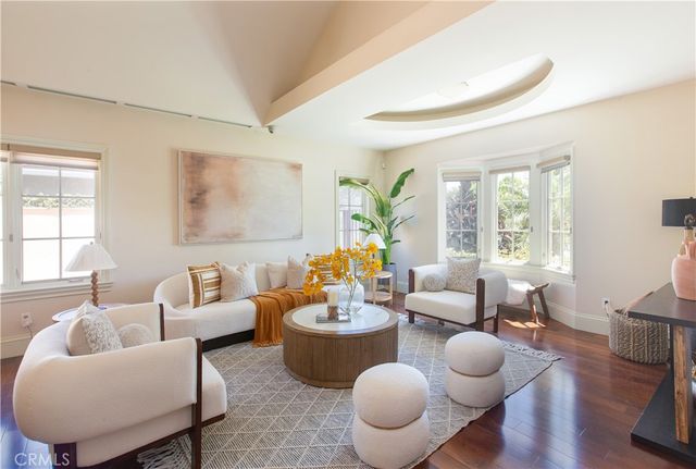 899 S Santa Anita, San Marino, CA 91108