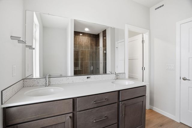 2502 W Summit Pkwy, Spokane, WA 99201