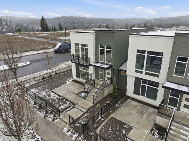 2502 W Summit Pkwy, Spokane, WA 99201