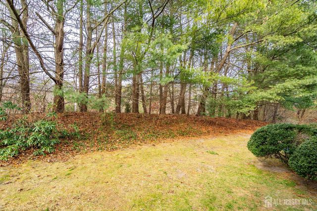 1313 Waters Edge Drive, Toms River, NJ 08753