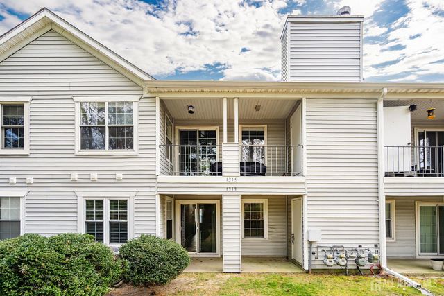 1313 Waters Edge Drive, Toms River, NJ 08753