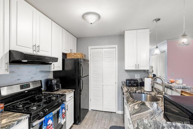 1313 Waters Edge Drive, Toms River, NJ 08753