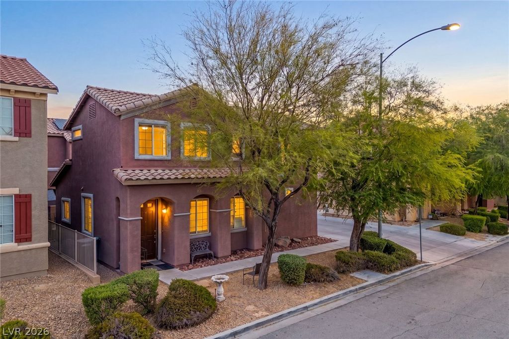 9838 Hanover Grove Avenue, Las Vegas, NV 89148