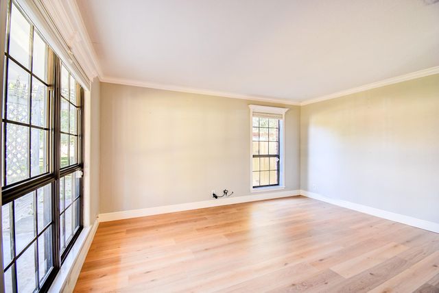 404 Huckleberry Drive, Lake Jackson, TX 77566