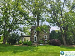 717 Point Phillips Road, Moore Twp, PA 18014
