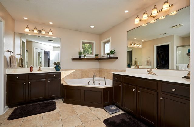 920 NW 33rd Street, Ankeny, IA 50023