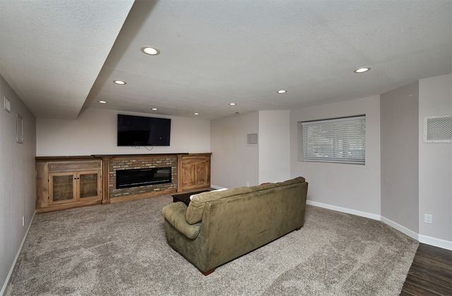 920 NW 33rd Street, Ankeny, IA 50023