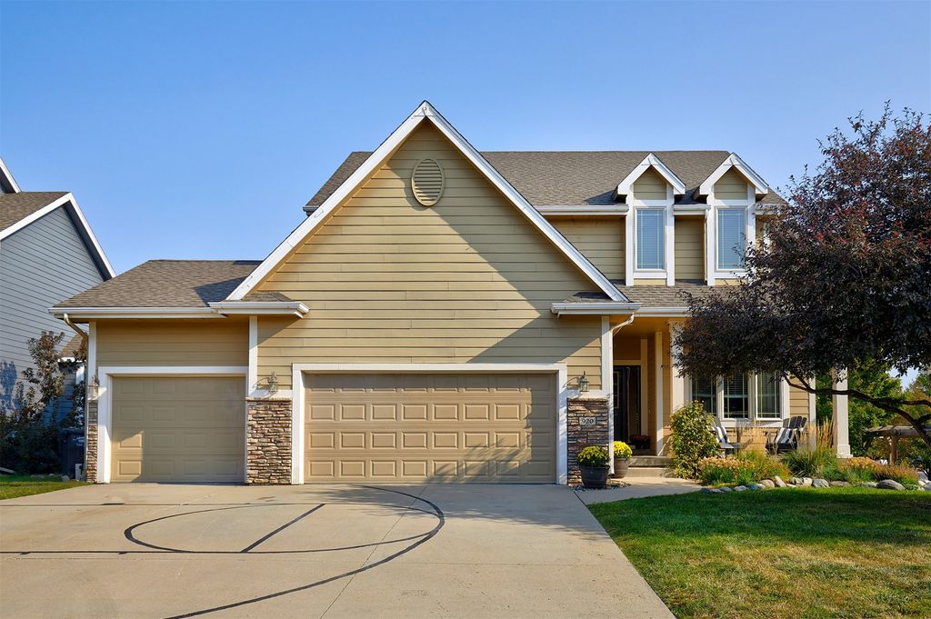 920 NW 33rd Street, Ankeny, IA 50023