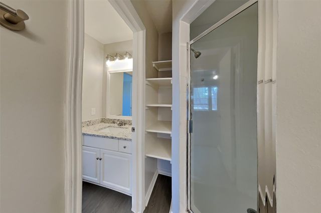 1113 Merribrook Lane, Pearland, TX 77581