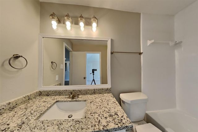 1113 Merribrook Lane, Pearland, TX 77581