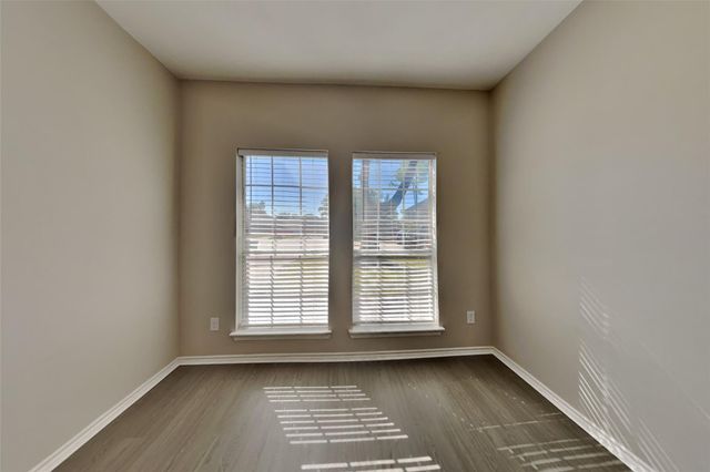 1113 Merribrook Lane, Pearland, TX 77581