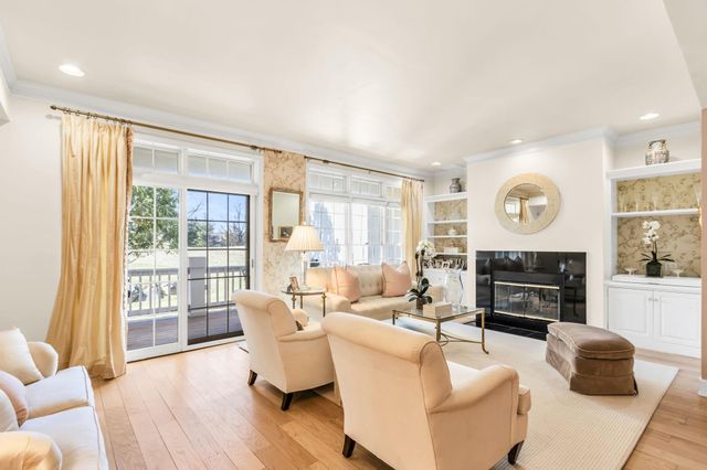 47 Doral Greens Drive W, Rye Brook, NY 10573